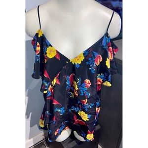 DIANE VON FURSTENBERG COLD SHOULDER SHT-SLV FLORAL PRINT RUFFLE TOP, SZ M